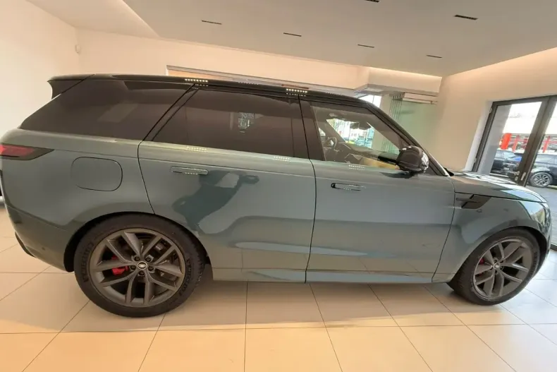 Land Rover Range Rover Sport din 2025 cu 11.200 km - oferta LAN152190 - foto 4