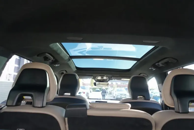 Volvo XC90 din 2024 cu 15.200 km - oferta VOL152195 - foto 18