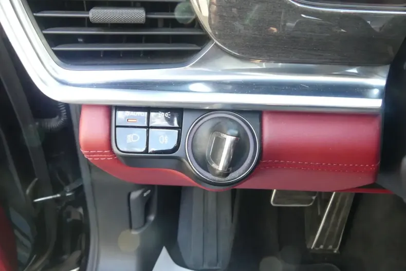 Porsche Panamera din 2021 cu 76.211 km - oferta POR152196 - foto 24