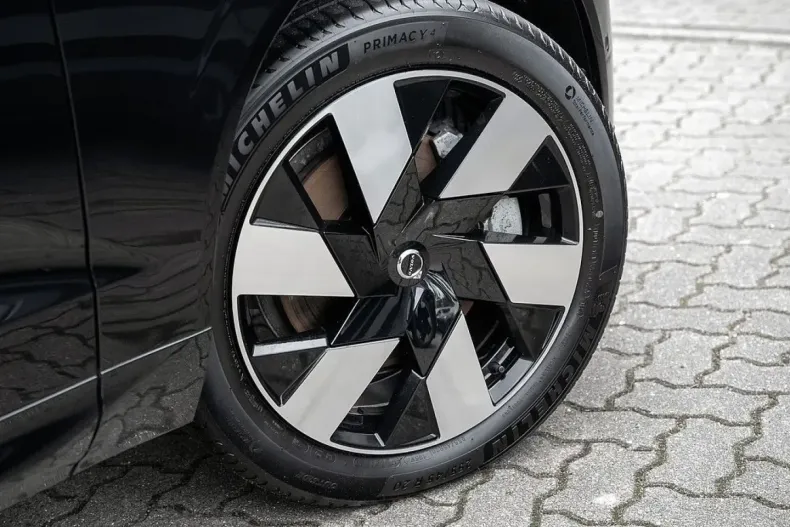 Volvo XC60 din 2024 cu 17.600 km - oferta VOL152201 - foto 5