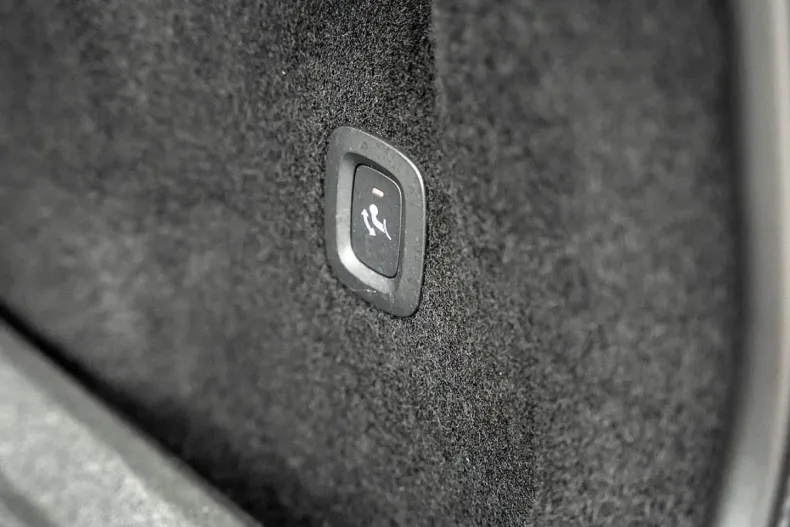 Volvo XC60 din 2024 cu 17.600 km - oferta VOL152201 - foto 27