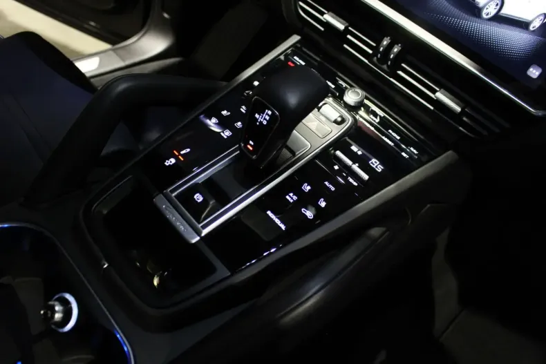 Porsche Cayenne din 2022 cu 32.000 km - oferta POR152212 - foto 8