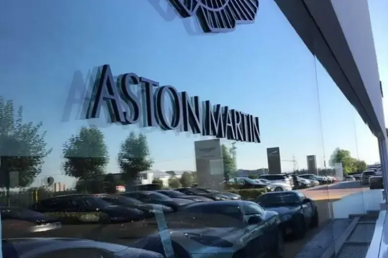 Aston Martin DB11 din 2023 cu 25.503 km - oferta AST152213 - foto 30