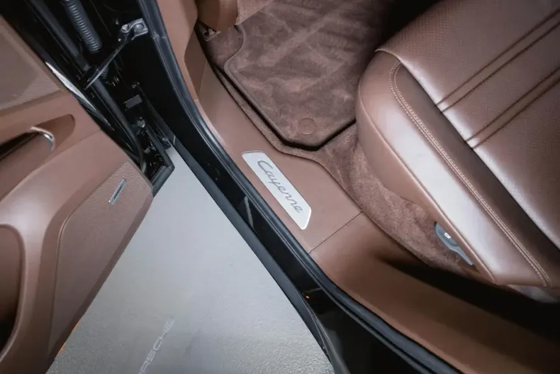 Porsche Cayenne din 2023 cu 23.100 km - oferta POR152215 - foto 26