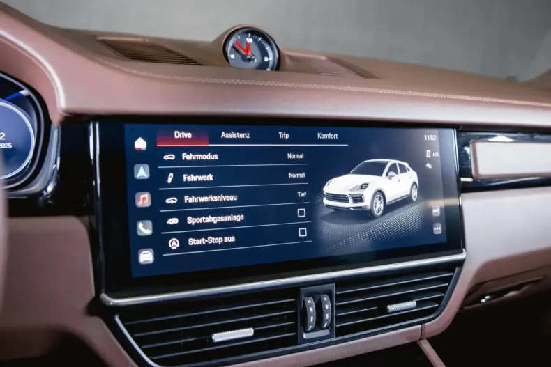 Porsche Cayenne din 2023 cu 23.100 km - oferta POR152215 - foto 36