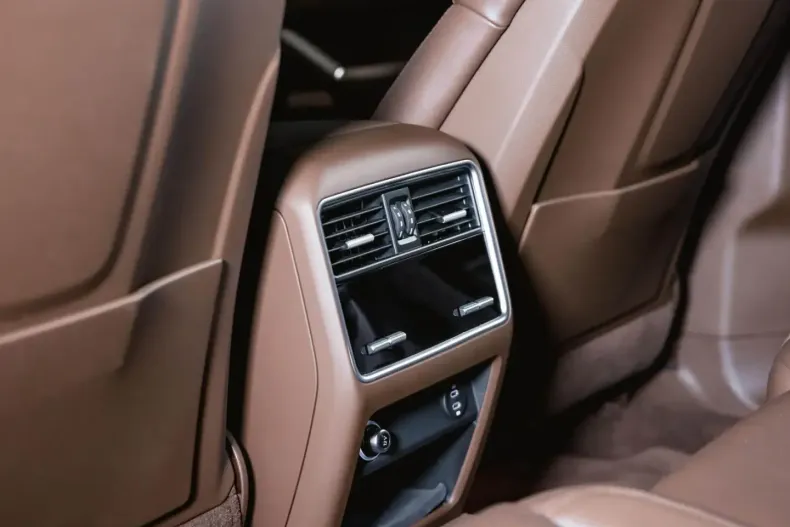 Porsche Cayenne din 2023 cu 23.100 km - oferta POR152215 - foto 46