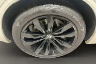 Volkswagen Touareg din 2021 cu 72.569 km - oferta VOL152228 - foto 6