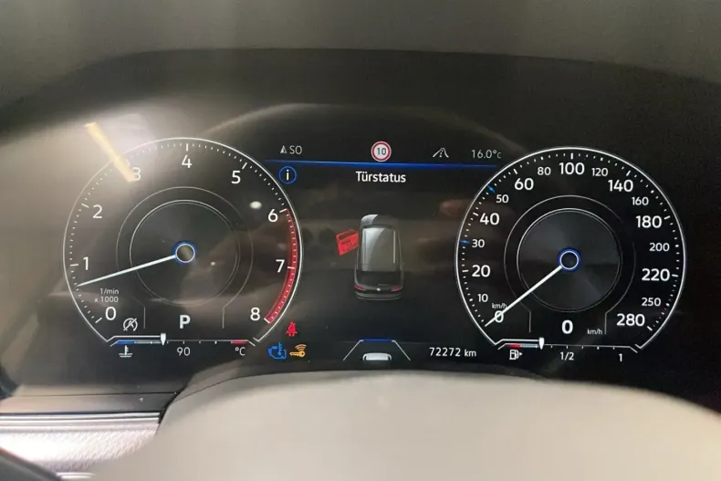 Volkswagen Touareg din 2021 cu 72.569 km - oferta VOL152228 - foto 11