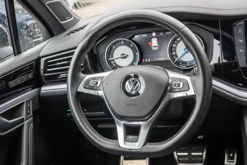 Volkswagen Touareg din 2020 cu 63.046 km - oferta VOL152230 - foto 6