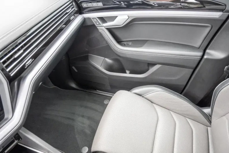 Volkswagen Touareg din 2020 cu 63.046 km - oferta VOL152230 - foto 11