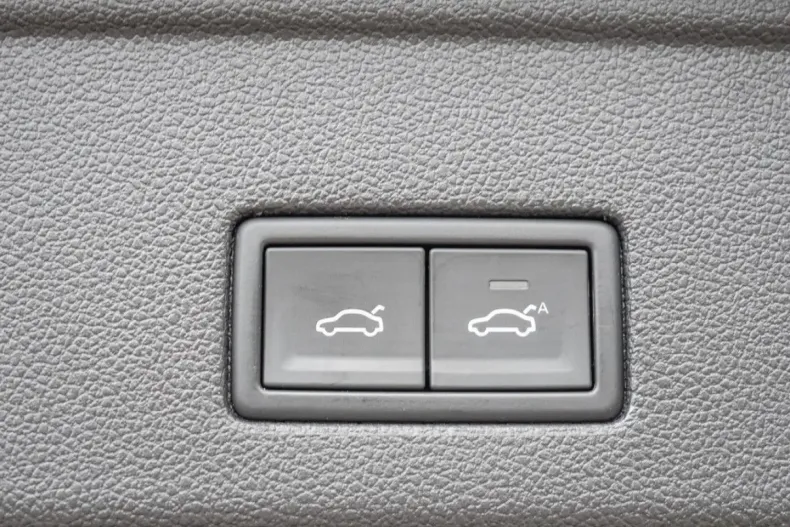 Volkswagen Touareg din 2020 cu 63.046 km - oferta VOL152230 - foto 19