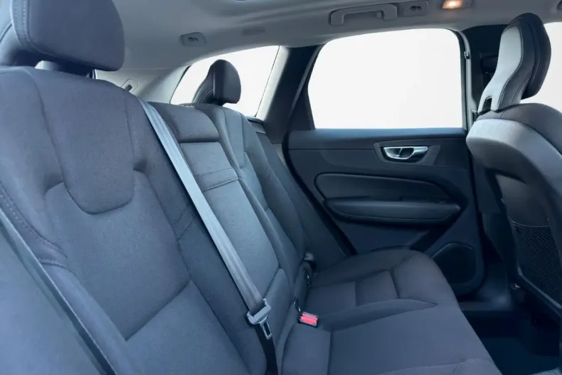 Volvo XC60 din 2021 cu 63.000 km - oferta VOL152245 - foto 9