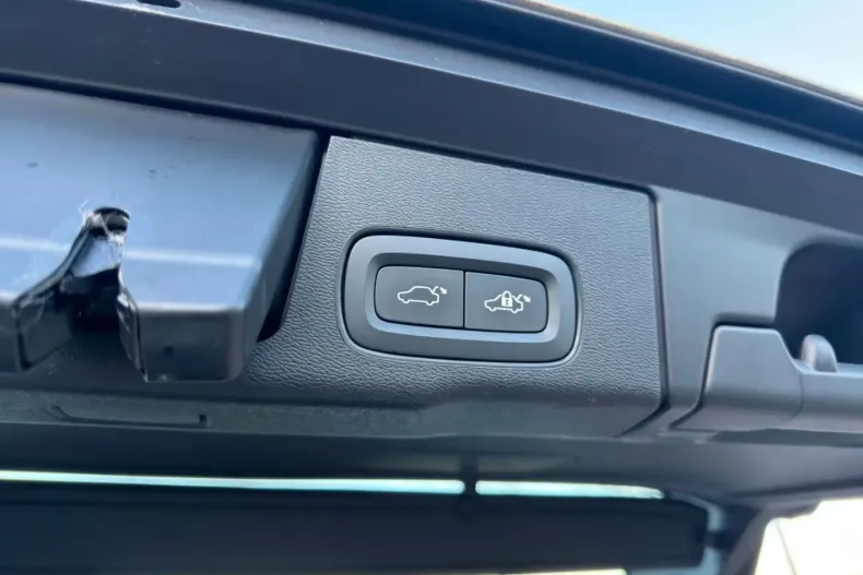 Volvo XC60 din 2021 cu 63.000 km - oferta VOL152245 - foto 16