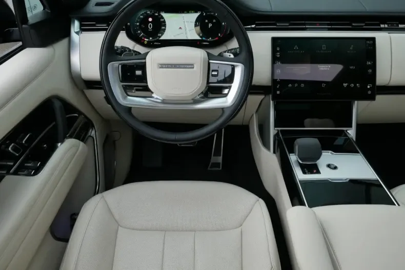 Land Rover Range Rover din 2025 cu 14.000 km - oferta LAN152250 - foto 4