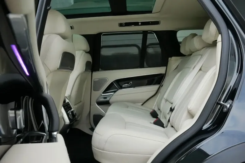 Land Rover Range Rover din 2025 cu 14.000 km - oferta LAN152250 - foto 9