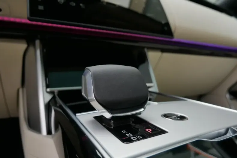 Land Rover Range Rover din 2025 cu 14.000 km - oferta LAN152250 - foto 12