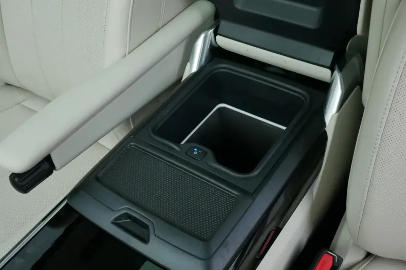 Land Rover Range Rover din 2025 cu 14.000 km - oferta LAN152250 - foto 13