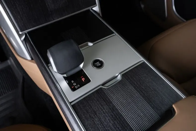 Land Rover Range Rover din 2024 cu 24.960 km - oferta LAN152251 - foto 22