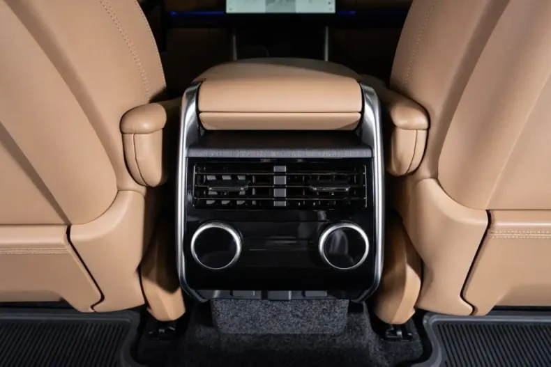 Land Rover Range Rover din 2024 cu 24.960 km - oferta LAN152251 - foto 27