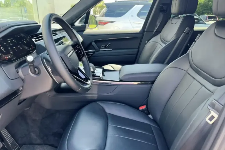 Land Rover Range Rover Sport din 2024 cu 15.000 km - oferta LAN152252 - foto 10