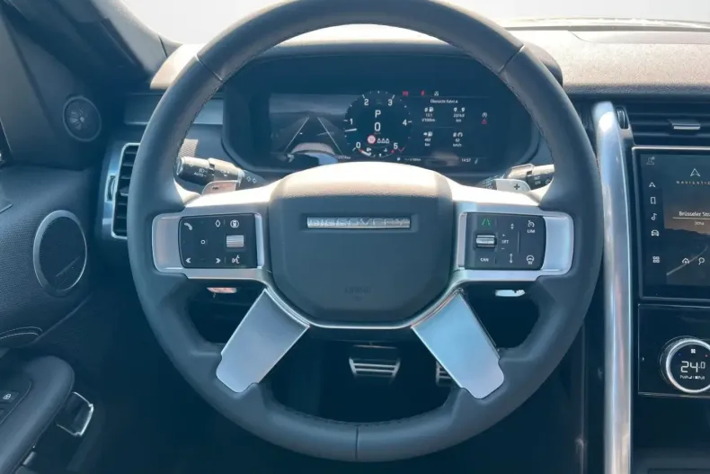 Land Rover Discovery din 2024 cu 10.990 km - oferta LAN152259 - foto 16