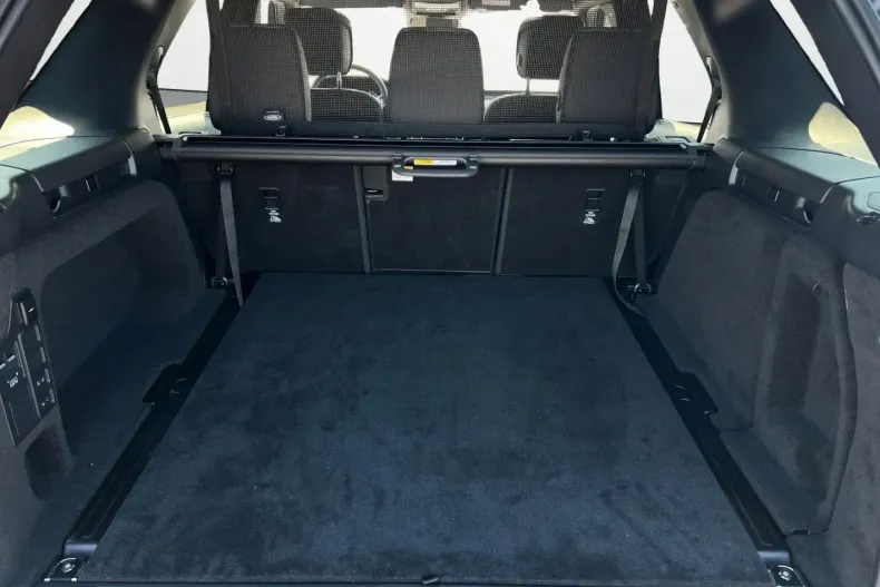 Land Rover Discovery din 2024 cu 10.990 km - oferta LAN152259 - foto 21