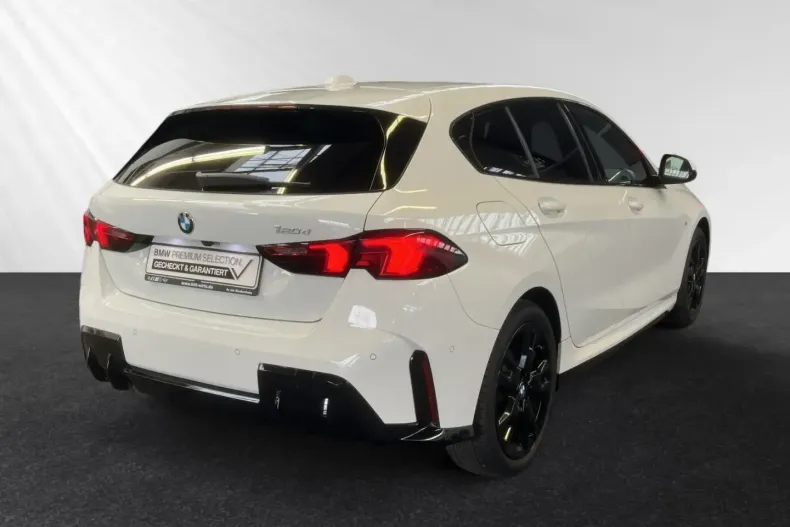 BMW 120 din 2024 cu 22.520 km - oferta BMW152262 - foto 3