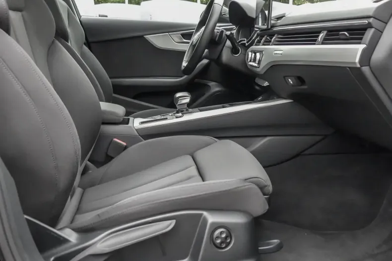 Audi A4 din 2022 cu 55.990 km - oferta AUD152273 - foto 9