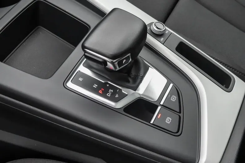 Audi A4 din 2022 cu 55.990 km - oferta AUD152273 - foto 16