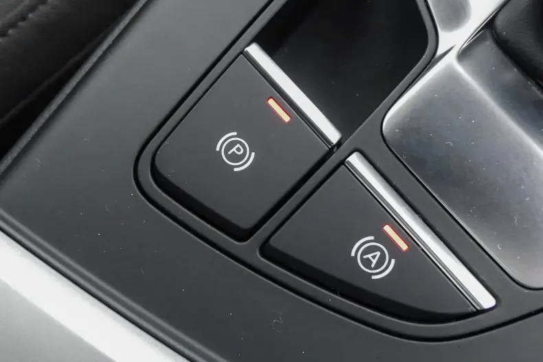 Audi A4 din 2022 cu 55.990 km - oferta AUD152273 - foto 17