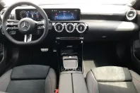 Mercedes-Benz CLA 220 din 2024 cu 22.099 km - oferta MER152279 - foto 4