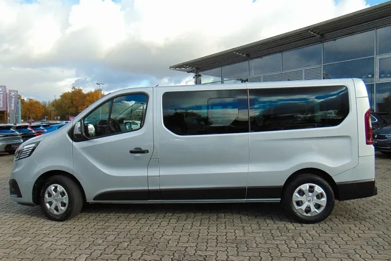 Renault Trafic din 2023 cu 88.678 km - oferta REN152282 - foto 2