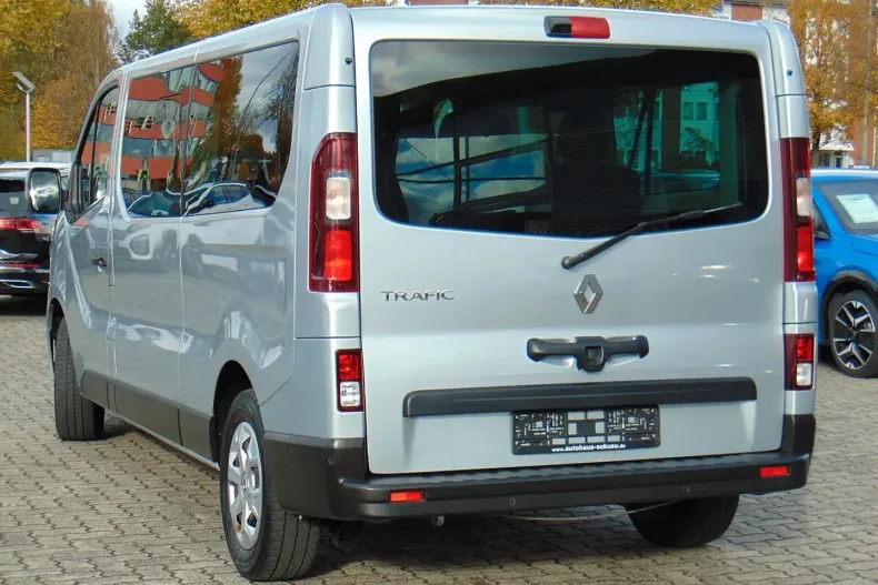 Renault Trafic din 2023 cu 88.678 km - oferta REN152282 - foto 3