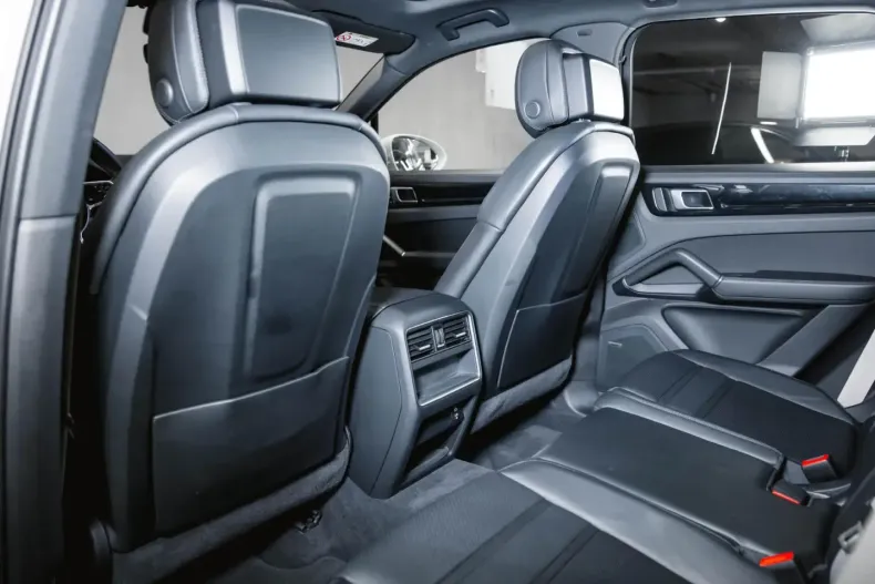 Porsche Cayenne din 2022 cu 46.200 km - oferta POR152284 - foto 22