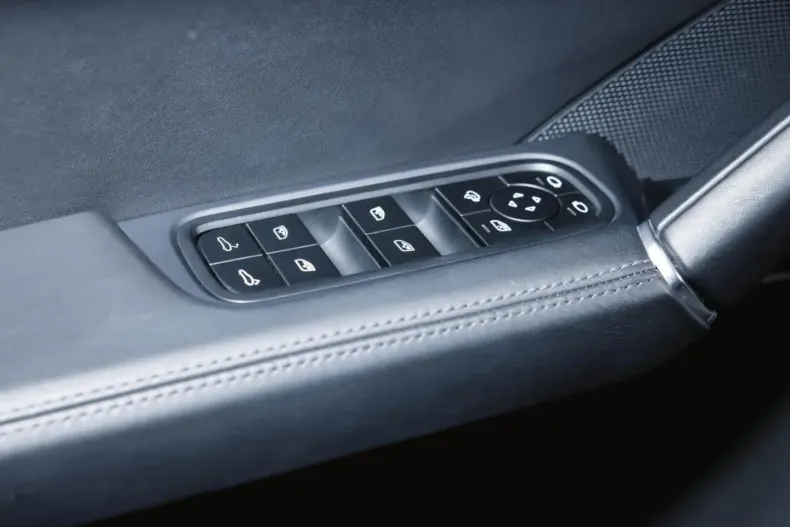 Porsche Cayenne din 2022 cu 46.200 km - oferta POR152284 - foto 23