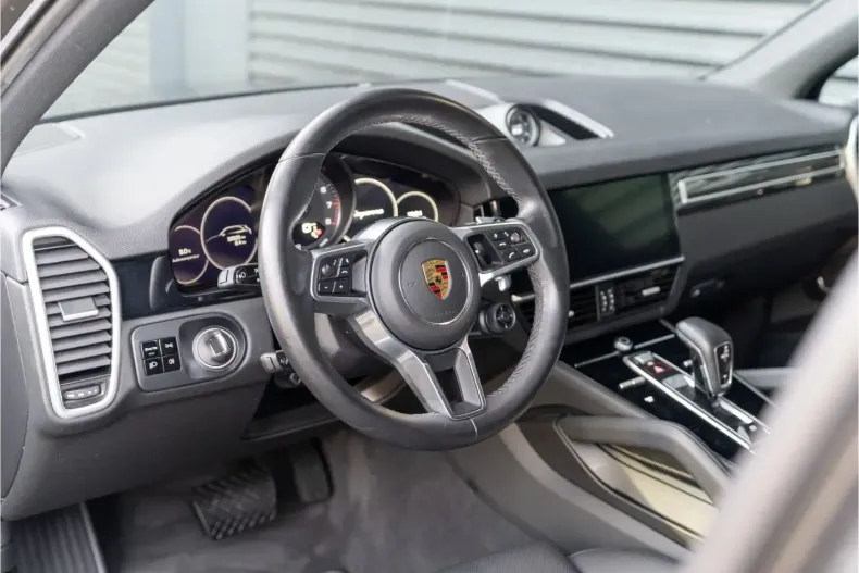 Porsche Cayenne din 2021 cu 55.700 km - oferta POR152286 - foto 4