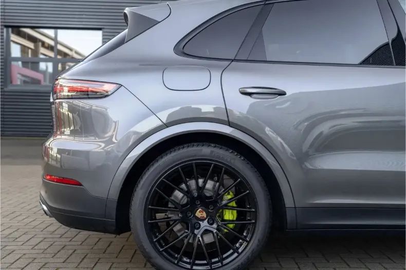Porsche Cayenne din 2021 cu 55.700 km - oferta POR152286 - foto 23