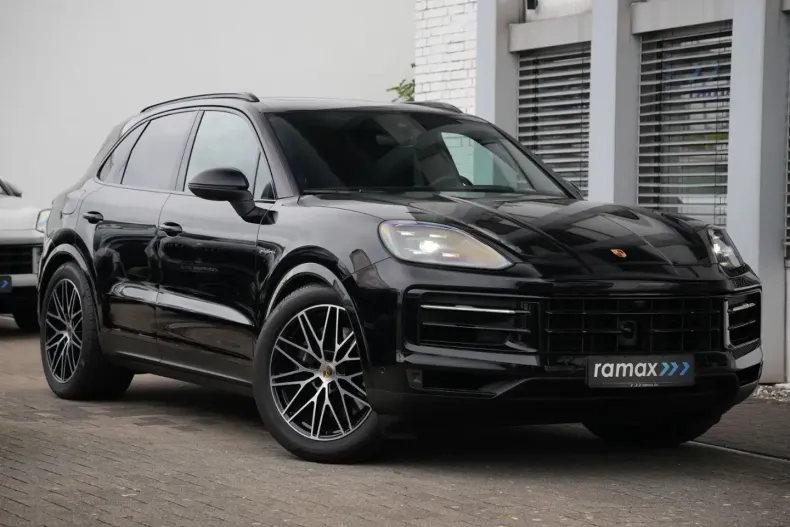 Porsche Cayenne din 2023 cu 23.000 km - oferta POR152287 - foto 1