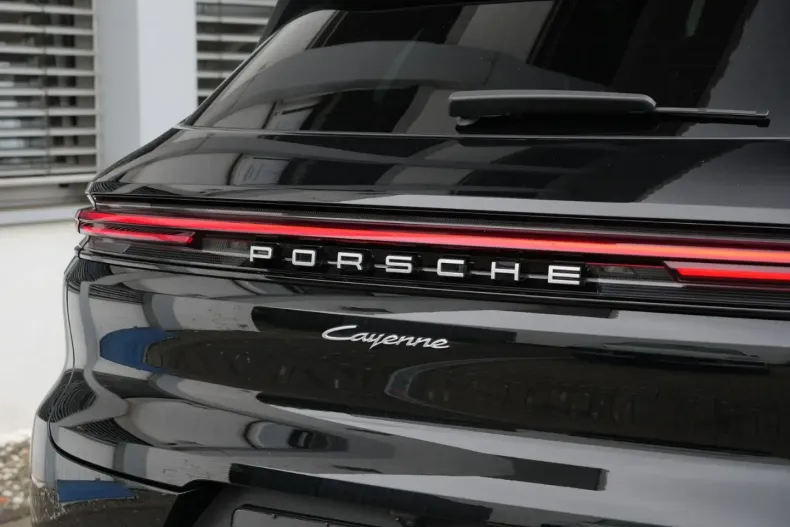 Porsche Cayenne din 2023 cu 23.000 km - oferta POR152287 - foto 9