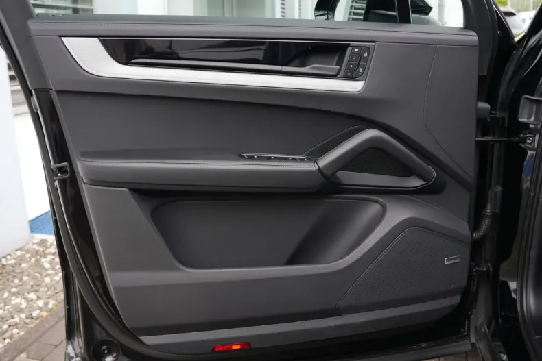 Porsche Cayenne din 2023 cu 23.000 km - oferta POR152287 - foto 32