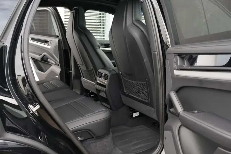 Porsche Cayenne din 2023 cu 23.000 km - oferta POR152287 - foto 33