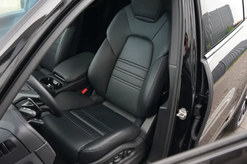 Porsche Cayenne din 2023 cu 23.000 km - oferta POR152287 - foto 42