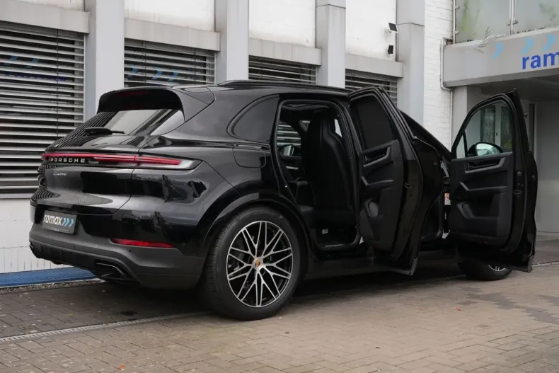 Porsche Cayenne din 2023 cu 23.000 km - oferta POR152287 - foto 47