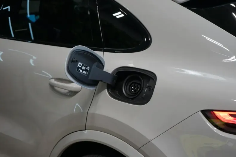 Porsche Cayenne din 2022 cu 42.207 km - oferta POR152288 - foto 8