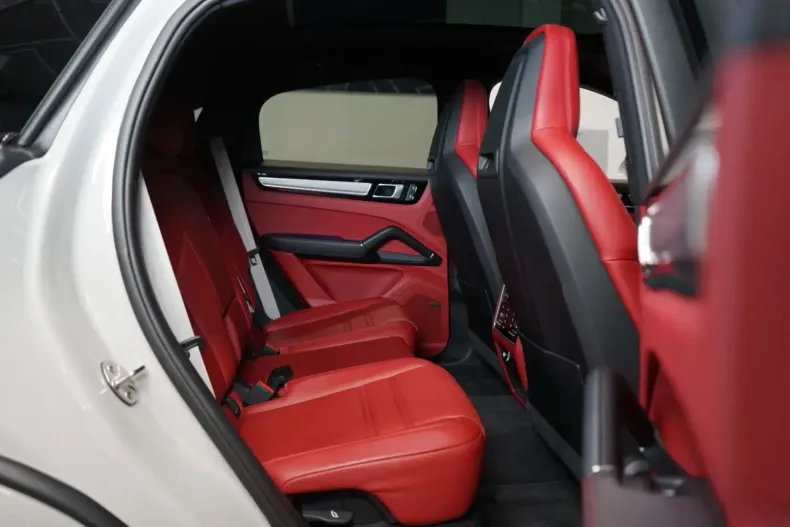 Porsche Cayenne din 2022 cu 42.207 km - oferta POR152288 - foto 19