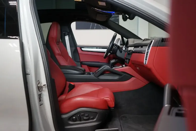 Porsche Cayenne din 2022 cu 42.207 km - oferta POR152288 - foto 21