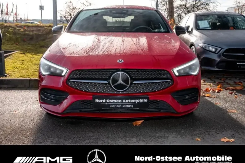 Mercedes-Benz CLA 220 din 2022 cu 88.464 km - oferta MER152300 - foto 2
