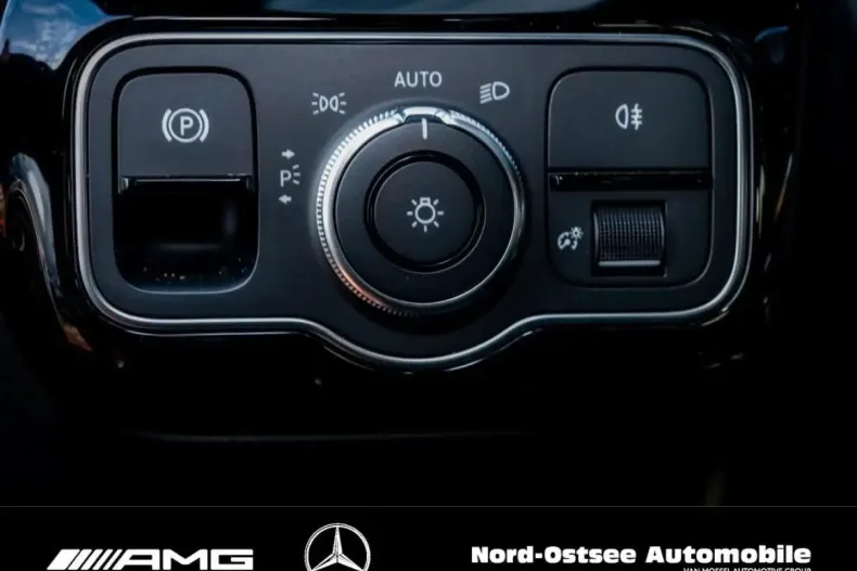 Mercedes-Benz CLA 220 din 2022 cu 88.464 km - oferta MER152300 - foto 13