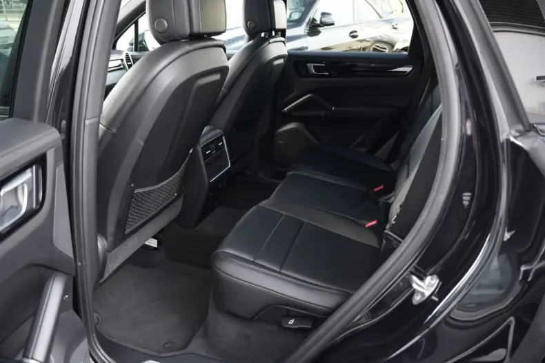Porsche Cayenne din 2021 cu 68.000 km - oferta POR152301 - foto 34
