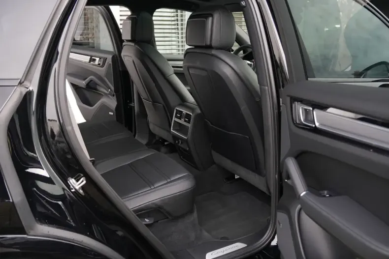 Porsche Cayenne din 2022 cu 80.000 km - oferta POR152302 - foto 40